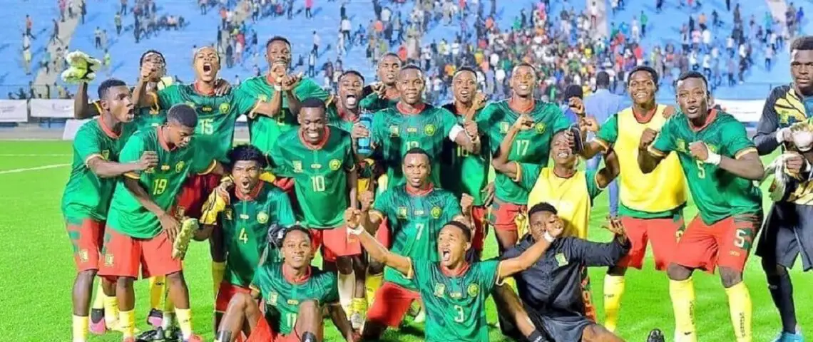 Image de Sport. Le Cameroun triomphe avec brio lors des 9e Jeux de la Francophonie, battant le Burkina Faso 2-1 en finale. Les Lions Indomptables U20, grâce aux buts de Peter Nebamkia et Arthur Avom, décrochent ainsi la médaille d'or. Cette victoire témoigne du talent et de la détermination de l'équipe camerounaise dans cette compétition acharnée. Quelles sont vos impressions sur cette victoire du Cameroun aux Jeux de la Francophonie ?