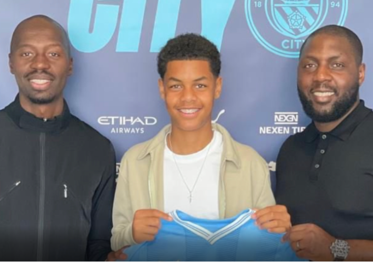 Image de Football. Tyrese Noubissie, jeune espoir camerounais âgé de 14 ans, rejoint les rangs de Manchester City malgré l'intérêt d'autres grands clubs européens comme le PSG, Manchester United, Chelsea et Arsenal. Son choix ne semble pas motivé par l'argent, mais plutôt par la réputation de City dans le développement de jeunes talents. Inspiré par le succès de joueurs comme Phil Foden, Noubissie aspire à s'épanouir au sein de l'équipe première sous l'égide de l'entraîneur Pep Guardiola. Doté d'une polyvalence impressionnante en tant que milieu de terrain, Noubissie a déjà marqué les esprits en jouant au niveau des U16 chez Leicester. Par ailleurs, il a une filiation internationale complexe entre la France, l'Écosse, l'Angleterre et le Cameroun. Pensez-vous qu'il pour évoluer et s'épanouir à Manchester City ?